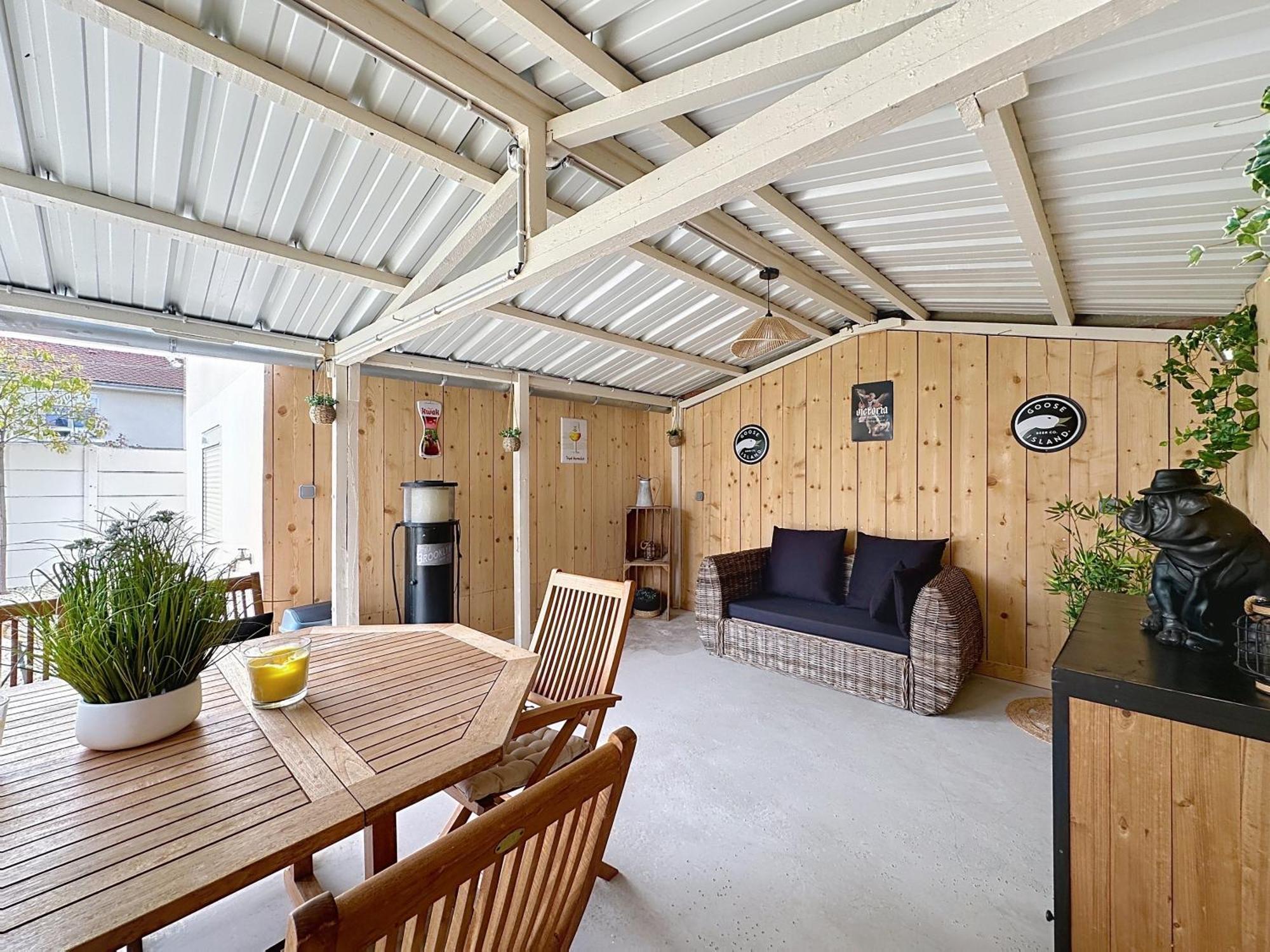 Charmante Maison 2 Chambres Avec Cour Et Jardin Sainte-Savine Екстер'єр фото